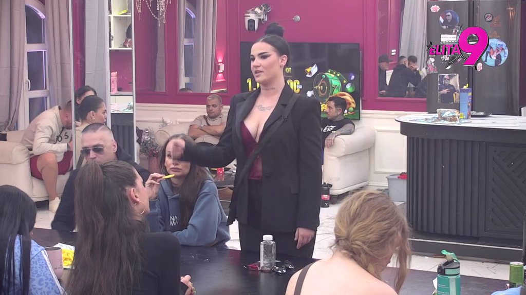 PREKO OVOGA JOJ NE PRELAZI: Matora priznala da Sandri zamera jednu stvar, pa preko nje krenula da se obračuna sa BIVŠIM PRIJATELJIMA (VIDEO)