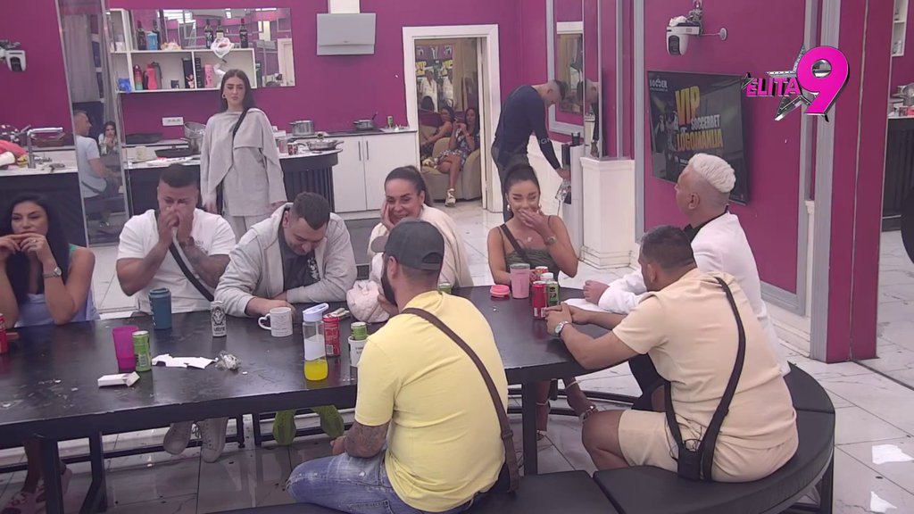 Raskrinkana pred svima! Teodora i Bebica pucaju od ponosa i ljubavi, učesnici saznali za sve Dušičine perverzije (VIDEO)