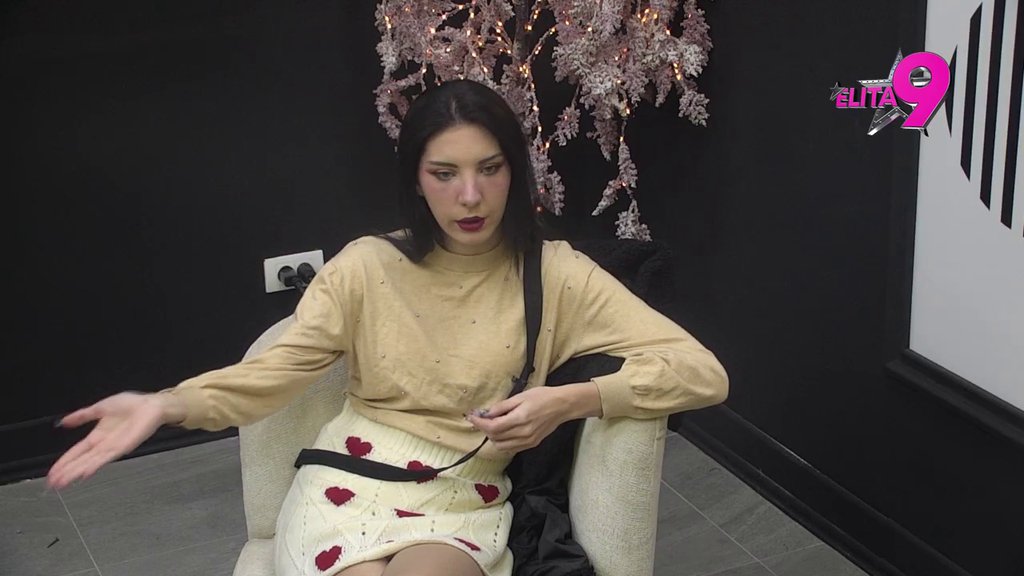 Moja ćerka bolje govori nego Nora: Hana bez dlake na jeziku oplela po Aneli i uporedila je sa Sitom! (VIDEO)