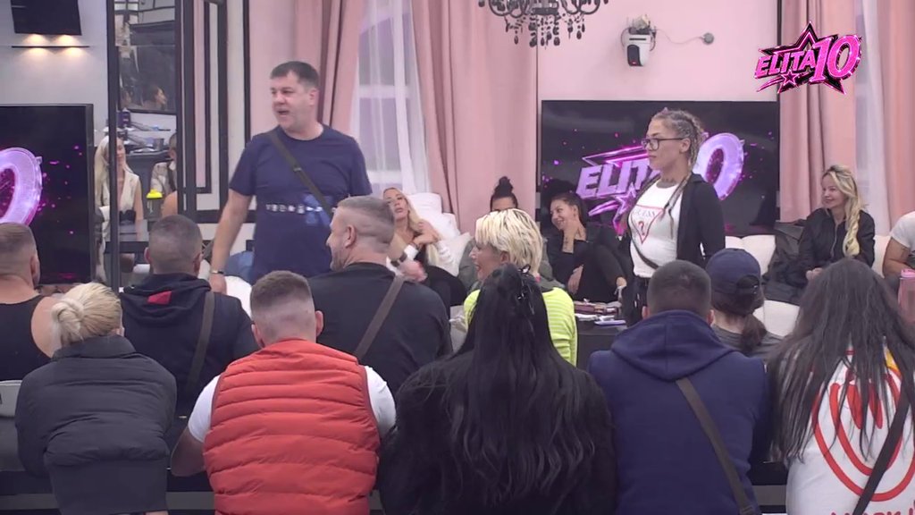 Apsolutno sam nenormalna, ali udavale su se i gore! Đukić se još jednom napravio lud na Laurina poniženja, učesnici je stavili na STUB SRAMA (VIDEO)