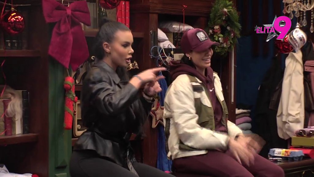 Tami obavezno lajk i pesmu: Anita ponovo poslala poruku misterioznom muškarcu uz Reljin hit! (VIDEO)