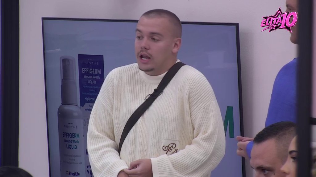 Sada se izvlači, traži razloge za... Đukić i dalje ne vidi krivicu i u Caru, sve svalio na Aneli: Šta mogu da naprave ako ne daje povoda?! (VIDEO)