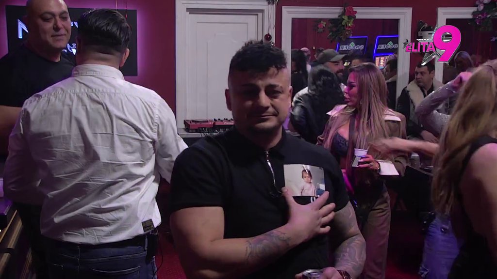 Gleda u njenu sliku i plače! Terza ne dolazi sebi zbog ćerke Barbare, ljubi joj sliku, ovi stihovi ga posebno dotukli (VIDEO)