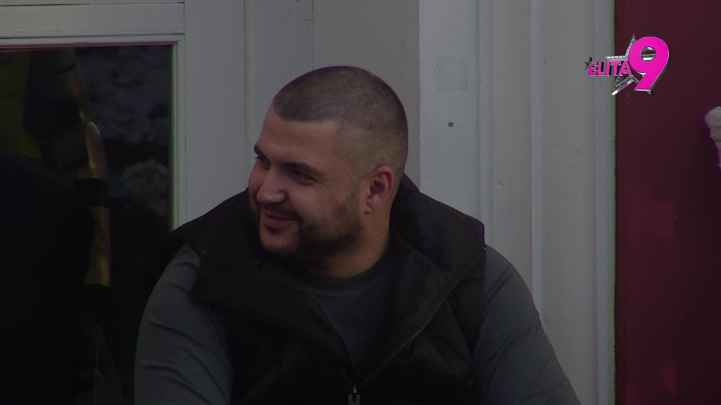 Samo sa tobom ne bih imao s*ks! Asmin naveo Aneli da pomisli da je bio intiman sa Sandrom Todić, ona PREBLEDELA! (VIDEO)