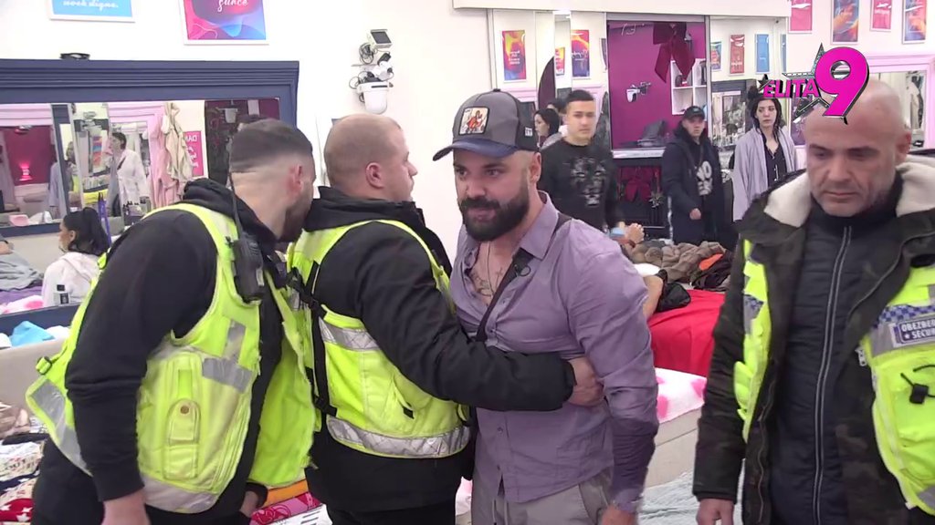 Tenzija se ne smiruje: Matora besna kao ris na Luku, ona i Dragana u duetu izvređale Biljanu kao nikog! (VIDEO)