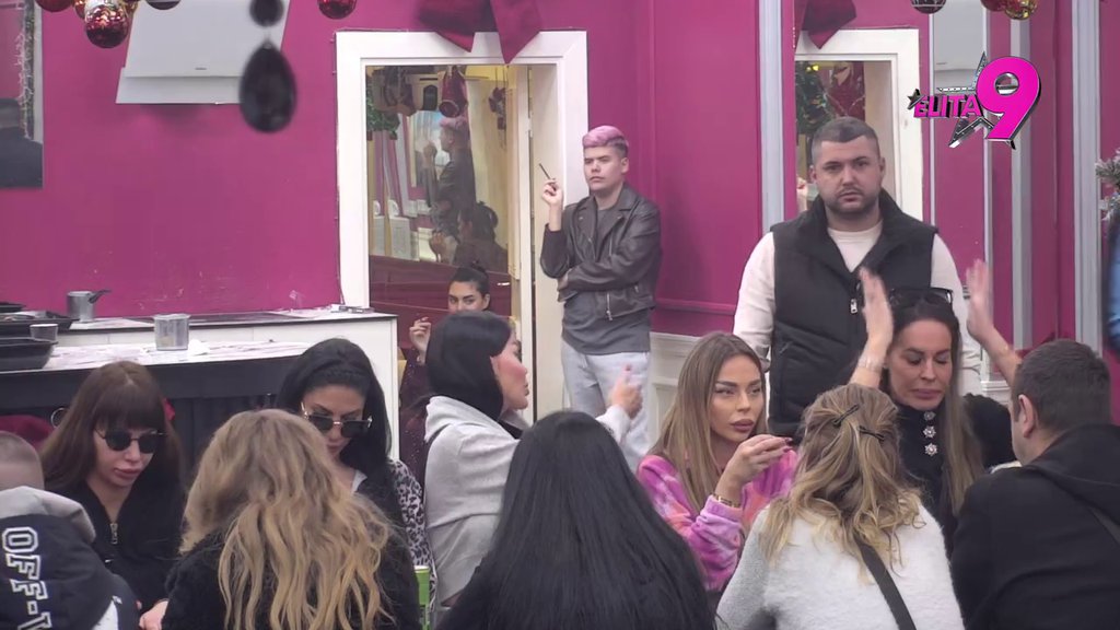 Tvoja mama je flertovala sa mnom i ZABORAVILA BEBU! Asmin uništio Hanu i njenu majku, ona pobesnela! (VIDEO)