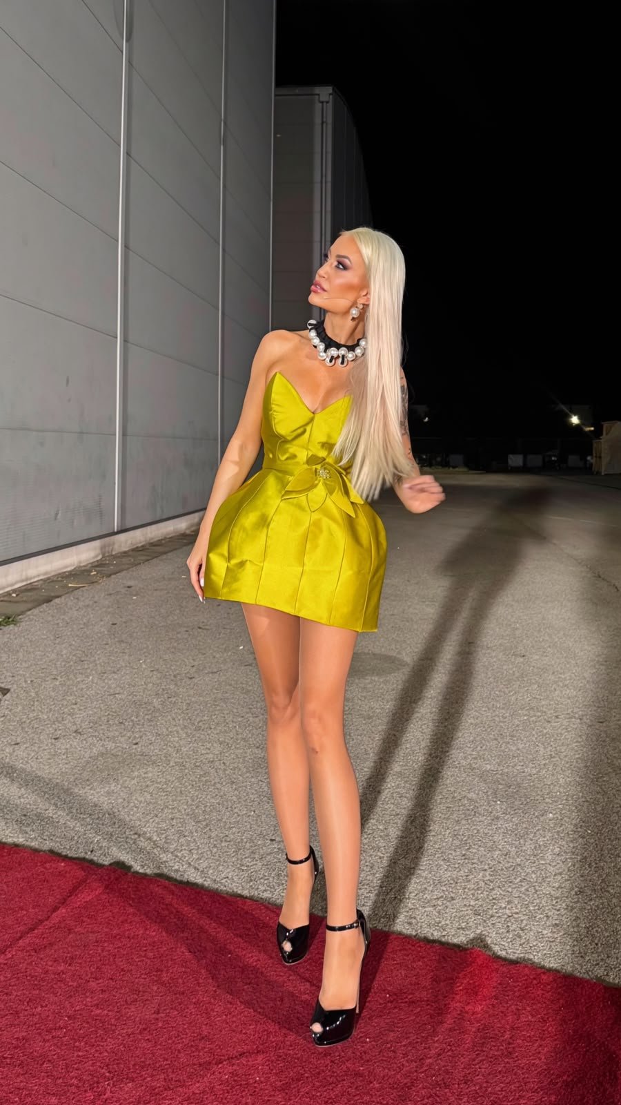 JOŠ SAT VREMENA DO SUPERFINALA! Ova sezona me je naučila da ne postoji samo jedna verzija događaja! Dušica Jakovljević sumirala utiske za kraj Elite 9, ovo joj je najjači utisak, a evo za koga će navijati večeras: IZDRŽI LEGENDO!