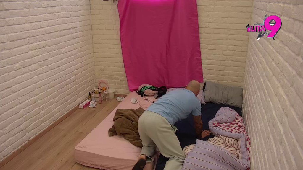 Vodi računa o svakoj sitnici: Luka rešio da iznenadi Anitu, ovim gestom će je oduševiti! (VIDEO)