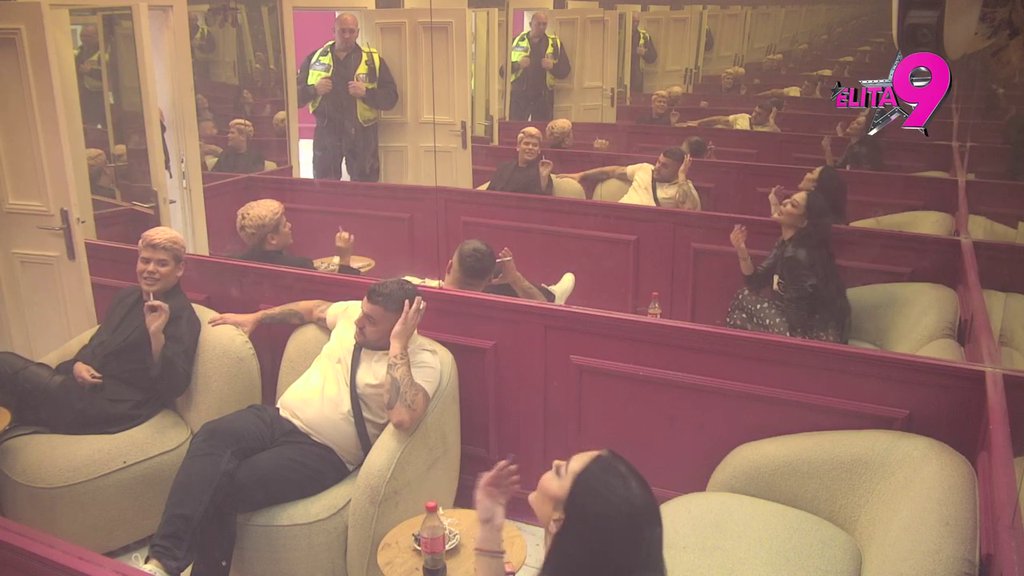 Mahaću ti ključevima dok budeš molio da te udome: Surova Maja prekucala igricu, Uroša vređa kao nikad! (VIDEO)