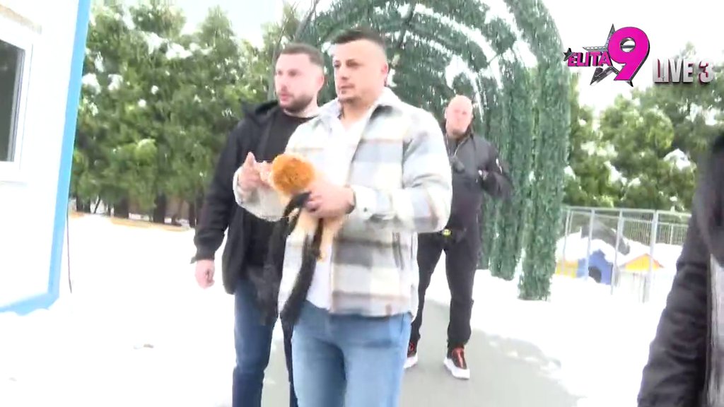 ERUPCIJA EMOCIJA! Terza se raspao na komade zbog Barbarinog krštenja, ne može da sakrije svoje emocije: Suza, suzu stiže! (VIDEO)