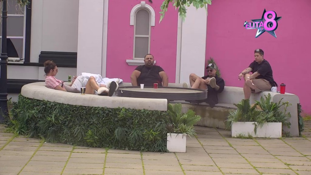 Zbog ovoga će nastati haos: Terza progovorio o poljupcu sa Teodorom, ovo je uradila Bebici iza leđa! (VIDEO)