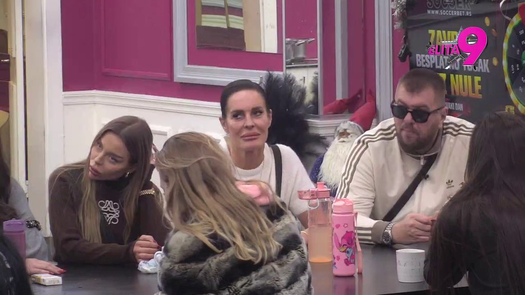 Karambol u Beloj kući: Luka osuo rafalnu paljbu po Kačavendi, upalio bruralnu vređalicu! (VIDEO)