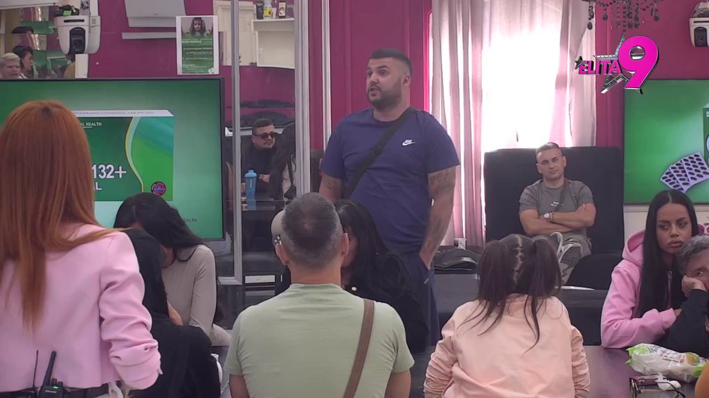 Pomirenje Aneli i Uroša izazvalo karambol: Progurali sve bljuvotine, Alibaba jedva dočekao da ih urniše! (VIDEO)