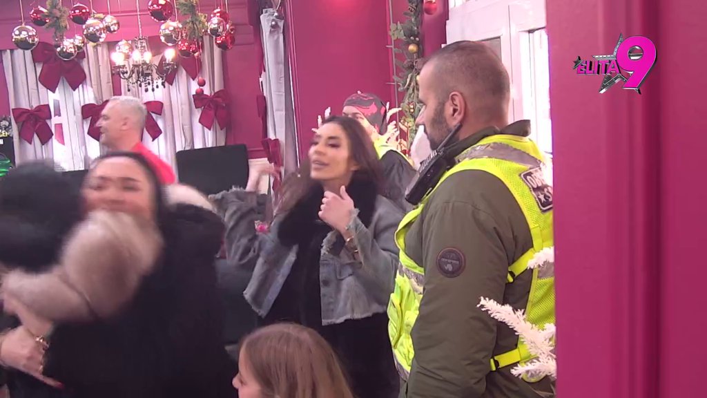 TOPLO OKO SRCA: Vanja Živić potpuno živnula kada je ugledala OVE ŽENE na vratima Bele kuće! (VIDEO)