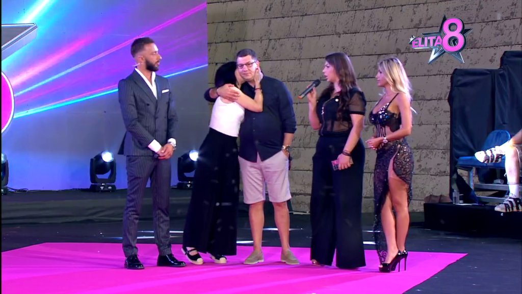 Prizor koji je Ivan Marinković mogao samo da sanja: Miljana Kulić ga dočekala u studiju, pa prolila reku suza u ime starih vremena! (VIDEO)