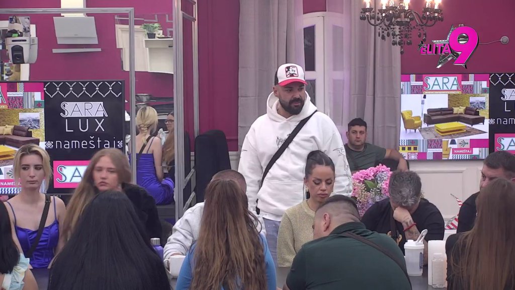 POSTAVILA IH SVE NA SVOJE MESTO! Maja sa krunom na glavi rešila da svede sve račune: Uroša sravnila sa zemljom, pa Luku isponižavala preko Ahmića (VIDEO