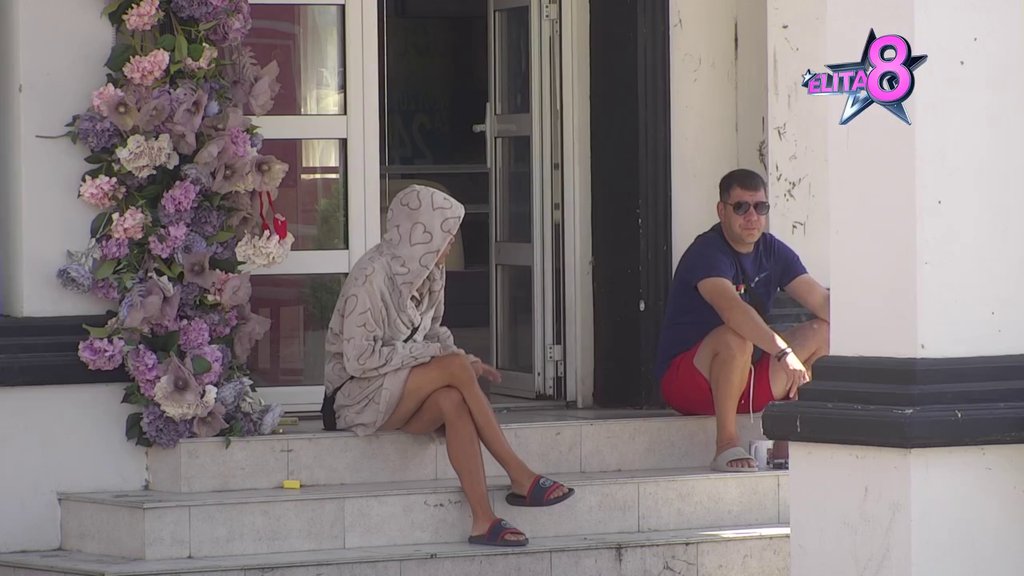 Žestoka pljuvačina: Uroš i Ivan udružili snage i brutalno opleli po Anđeli, ubeđeni da je u dubini duše nesrećna! (VIDEO)