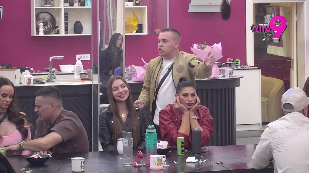 Opstajete zbog žestokog s*ksa: Cimeri nikad složeniji, shvatili da Luku i Anitu ne čeka svetla budućnost! (VIDEO)