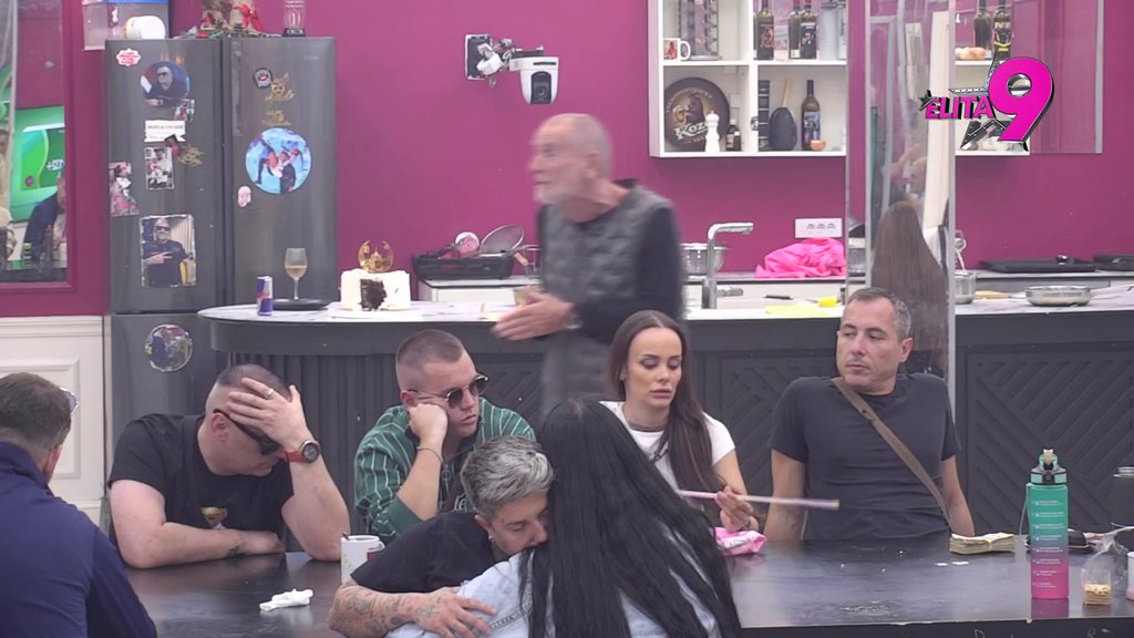 Kao pravi par! Maja i Asmin se ujedinjenim snagama suprotstavili Mići: Ona je doživela MORALNI NOKAUT! (VIDEO)