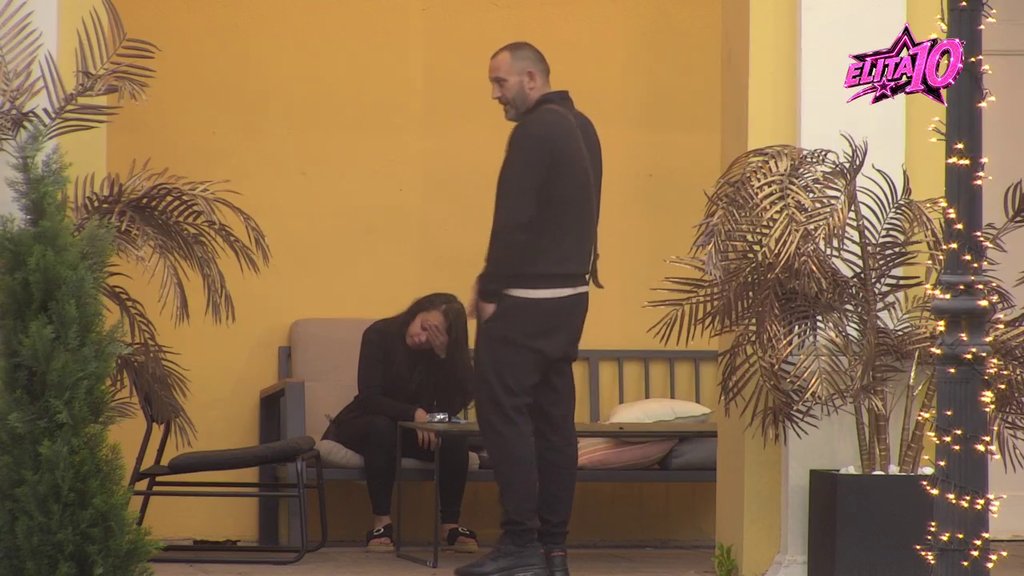 Osmislio celu strategiju: Milan pokušava da nađe kompromis sa Radom, pa joj rekao kako će se nadalje ponašati! (VIDEO)