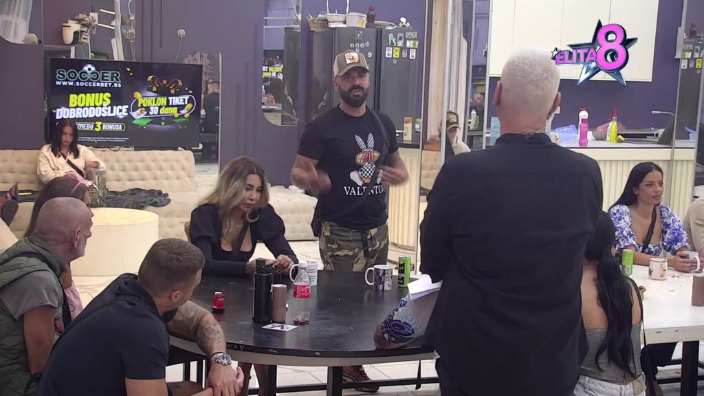 KAKO JE NIJE SRAMOTA DA UZIMA POKLONE OD MOG OCA: Sandra zavrtela priču o poznanstvu Luke i njenog muža, on podivljao za stolom!(VIDEO)