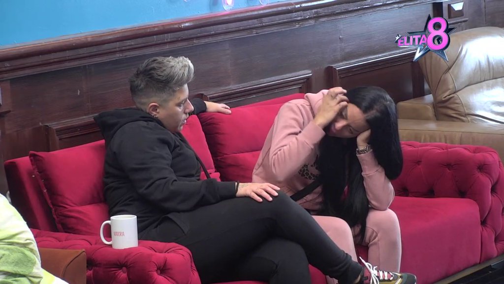 NEĆE TE PUSTITI NIZ VODU: Matora pokušala da uteši uplakanu Draganu koja je uverena da su roditelji digli ruke od nje! (VIDEO)