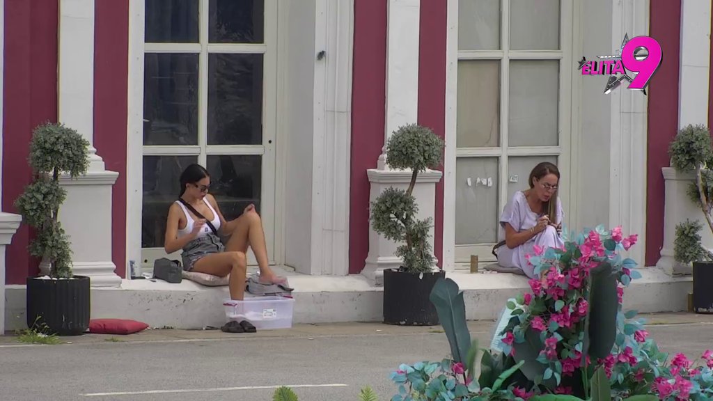 Dresirao je kao psa: Maja ne sme da pogleda u Kačavendinom pravcu, ozbiljno shvatila Asminove zabrane! (VIDEO)