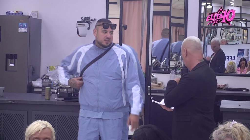 Igrao bih mu se mozgom kao Kristijano Ronaldo s loptom: Car misli da Asmina boli njegov lik i delo: Kompleks ga udara jer sam Majina najveća patnja! (VIDEO)