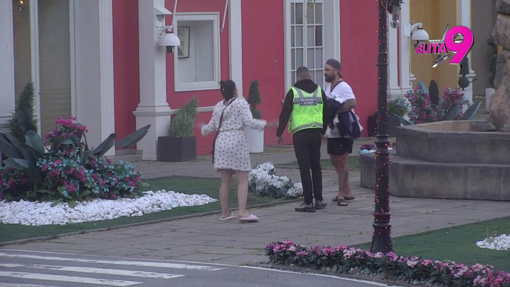 OBEZBEĐENJE ULETELO MUNJEVITOM BRZINOM! Sve se ori od svađe Luke i Jovane advokatice! (VIDEO)