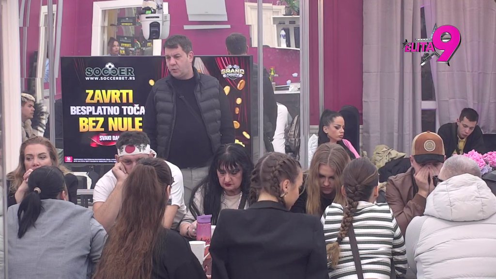 Za mene muškarac ne udara ženu: Ivan demolirao Asmina i Bebicu, Teodora pokušala da ga ponizi, pa dobila povratnu (VIDEO)