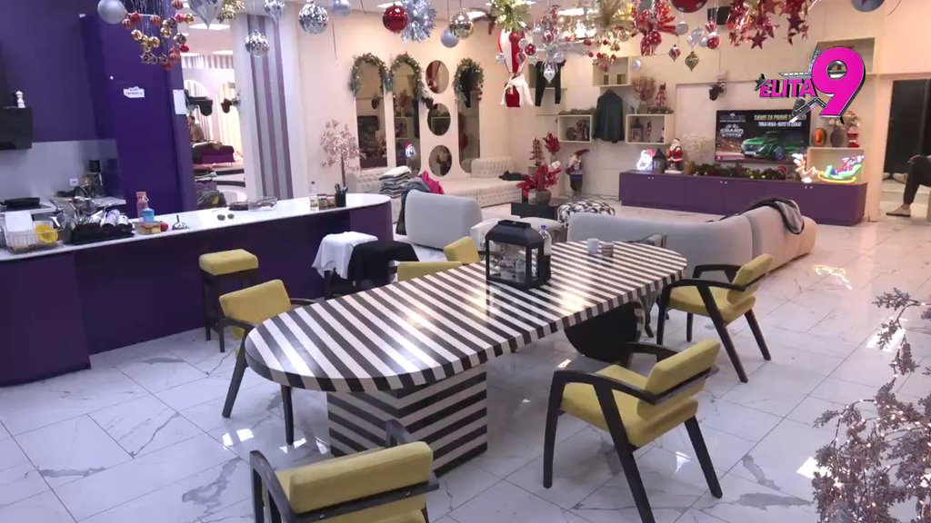 Janjuš doživeo slom živaca: Urliče na sav glas jer sam mora da pere veš, Maja i Kačavenda dolivaju ulje na vatru! (VIDEO)