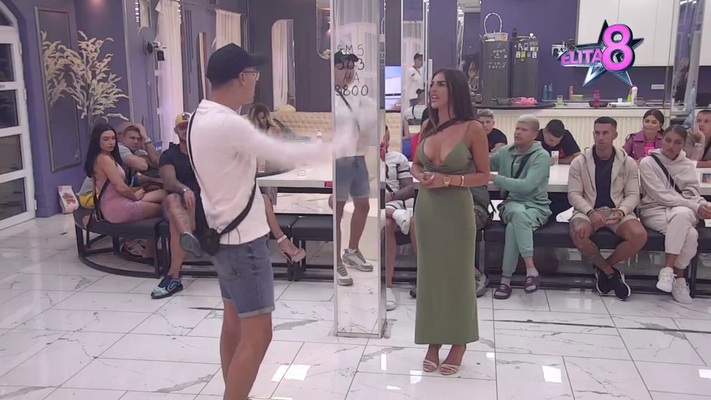 AU, KAKAV RAT ENE I PEJE! Ovakva poniženja još niste čuli, Jovan je srozao za sva vremena: Mama me napravila na vermutu da te k*ram i šutnem! (VIDEO)