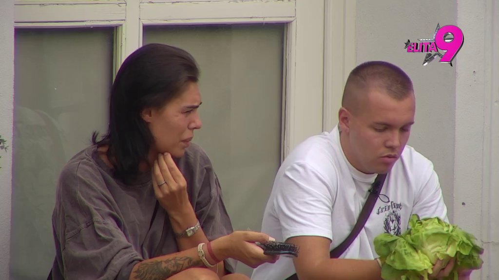 Videla sam Filipa kako izlazi iz ekonomskog dela, Anelina posteljina je bila na podu... Mina otkrila šta su Đukić i Ahmićka RADILI U ŠTEKU pred zoru! (VIDEO)
