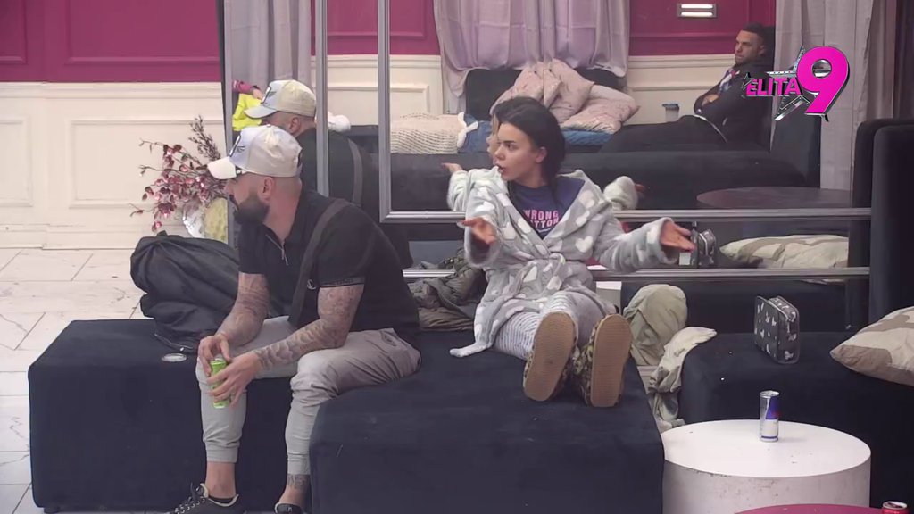 OPSESIVNA JE: Aneli tvrdi da je Anita uverena da se POTAJNO gleda sa Lukom, pa joj prati svaki pokret i korak! (VIDEO)