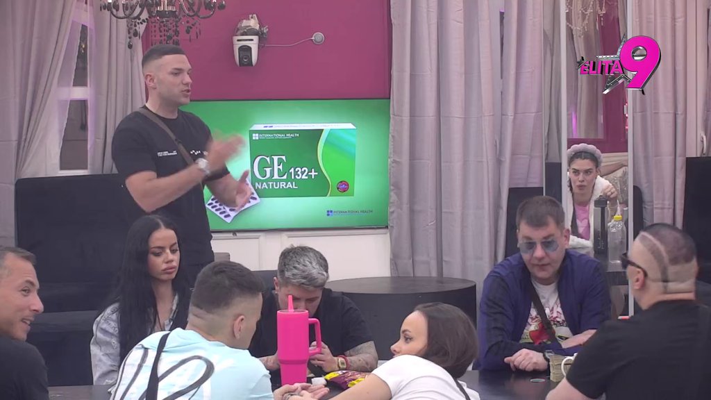 Matora k*ravela iz 'S*ks i grada' Samanta! Anđelo i Janjuš ujedinjeni protiv Kačavende, ne štede je! (VIDEO)