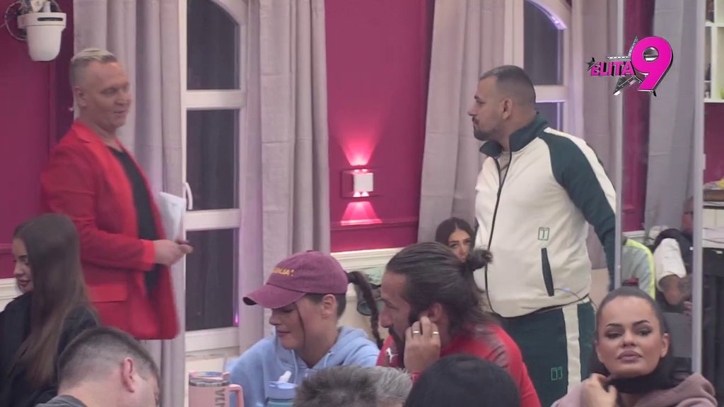 KOLIKO JE SPREMAN DA PROGUTA SVA PONIŽENJA?! Asmin i Maja na stubu osuda od strane učesnika, Uroš ih postavio na mesto (VIDEO)