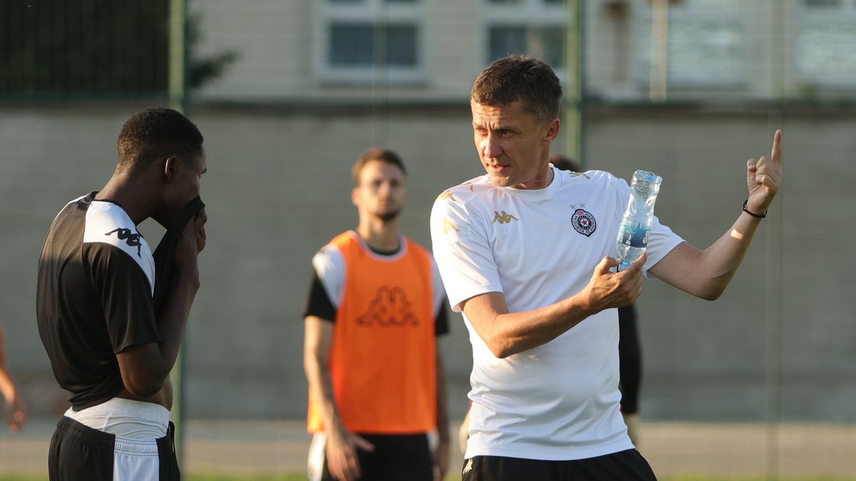 Saša Ilić otvorio dušu na pripremama i poslao moćnu poruku: Nisam nikakav čudotvorac, evo šta čeka fudbalere Partizana (VIDEO)