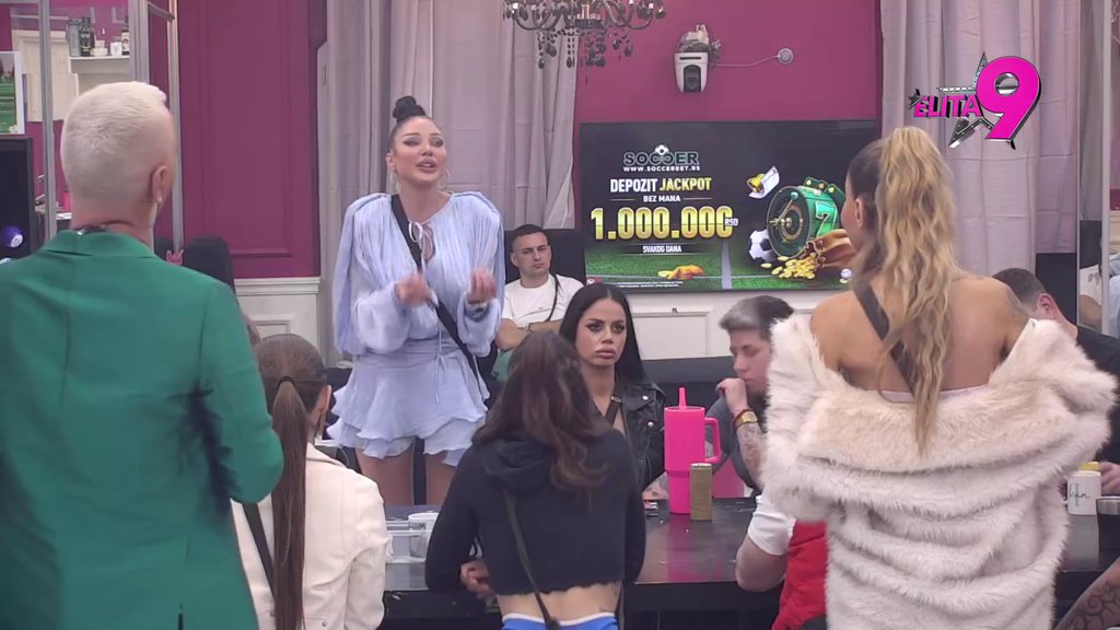 Pogledajte kako je Stanija prošla! Maja priznala šta je koči da uđe u vezu sa Asminom, pa naglasila: On je osuđen na Ahmiće! (VIDEO)