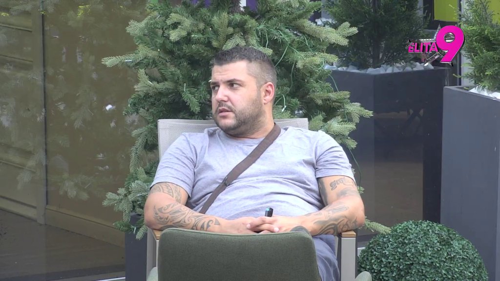 Ne zna šta ga je snašlo! Maja topi mozak Asminu strahom da će je ostaviti, on ne prestaje da se kune i obećava (VIDEO)