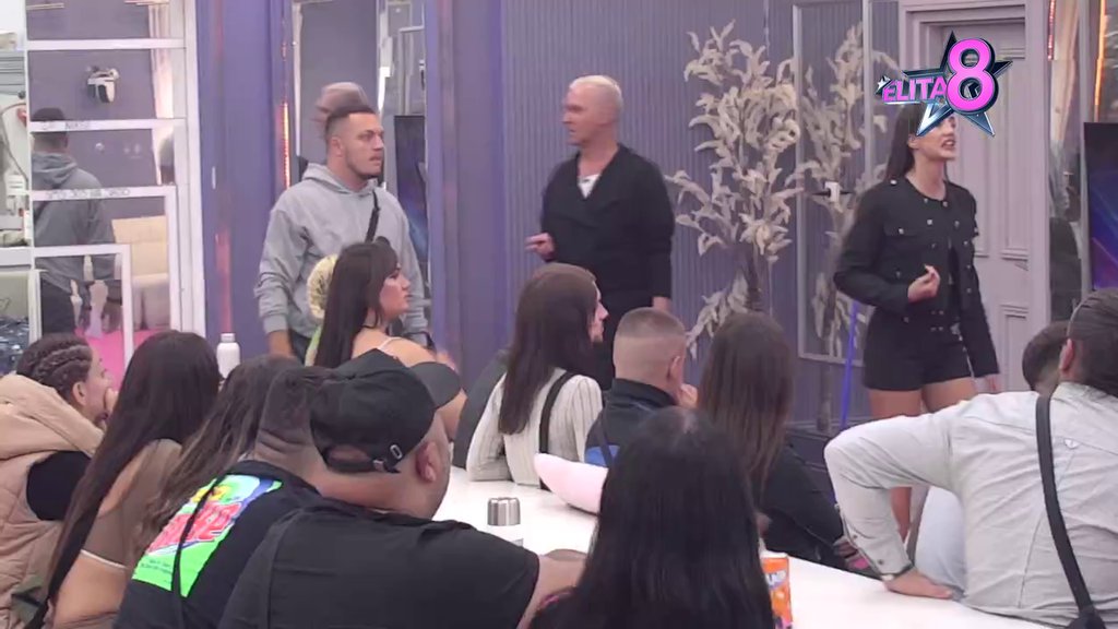 AU, KAKAV ŠOK! Ena shvatila da je Anđeli problem jer ju je Gastoz BRANIO, a onda je Karić ŽESTOKO PONIZIO Đuričićevu: Progutaj ti! (VIDEO)