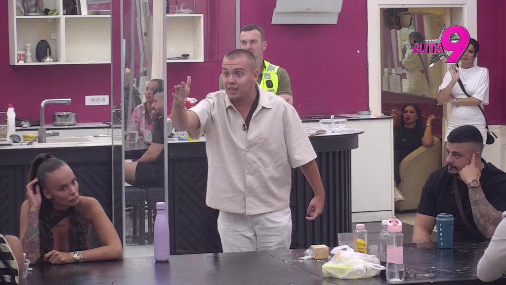 Pričali su kako će biti MAMA I TATA: Dači pala roletna, pa do koske raskrinkao Asminove MUTNE radnje od početka rijalitija: Ljubomorisao je Aneli na Anđela (VIDEO)