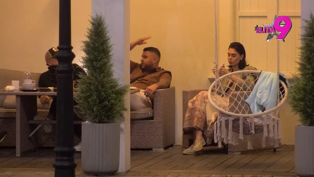 Što me ne tuži za alimentacije?! Asmin udario na Aneli, podivljao zbog napada Miće i Miljane, opleo po Kulićevoj: Debela krava, abortirala je, SAMO JE ČEKAM! (VIDEO)