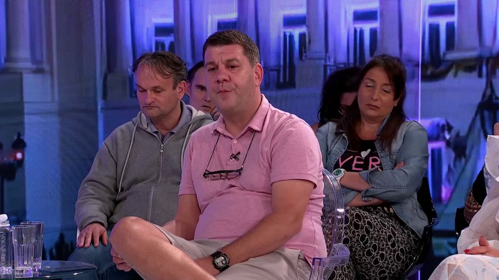 ŽESTOK OBRAČUN: Gledateljka ušla u raspravu sa Ivanom zbog Ene! On dao sve od sebe da Čolićevu sroza na samo dno! (VIDEO)