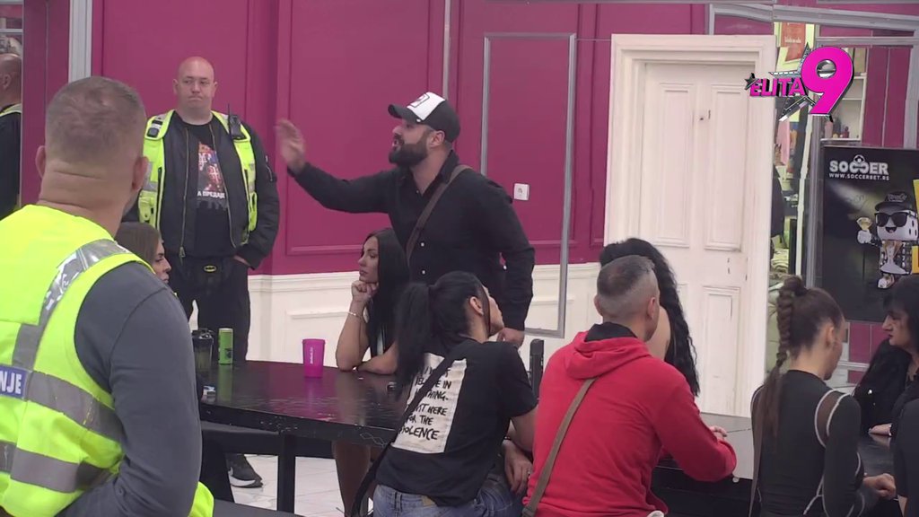 LUKA JE OSTRAŠĆEN NA ANĐELA: Dača komentarima izrešetao Vujovića i Stanojlovićevu, njih dvoje zapištali poput ekspres lonca! (VIDEO)