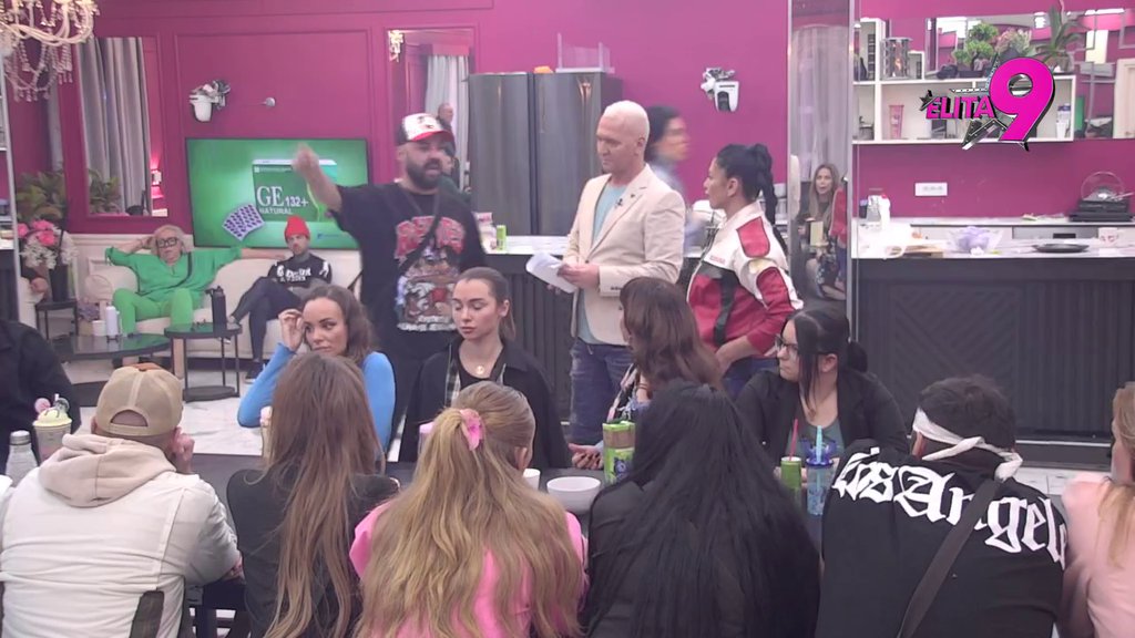 Svim silama pokušava da se opere: Teodora na stubu srama, takmičari provalili kako je zakuvala sukob Bebice i Filipa! (VIDEO)