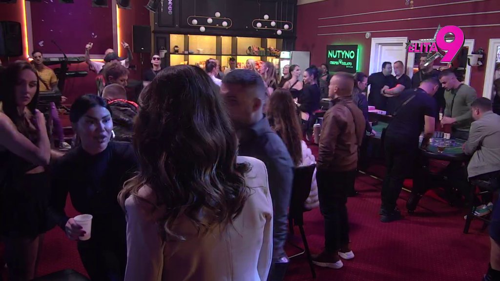 Kačavendin klan pred totalnim pucanjem: Ona žestoko zaratila sa Vanjom, pljušte prozivke! (VIDEO)