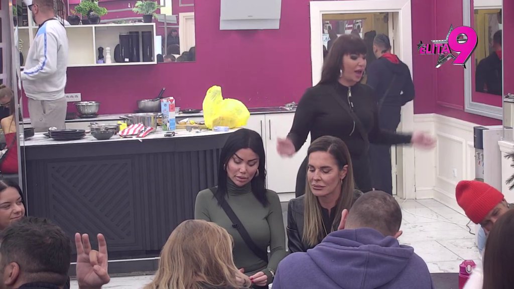 DOBIO AMNEZIJU: Luka se ne seća da je vređao Aneli kod mame Biljane, na sve načine pokušava da se opere (VDEO)