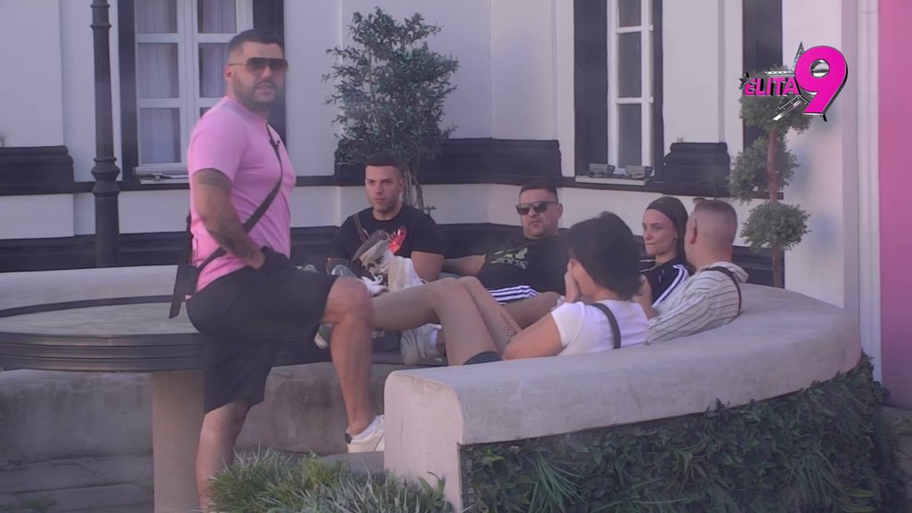 Žestoko: Dača, Mina i Alibaba bez dlake na jeziku opleli po Aneli i Luki! (VIDEO)