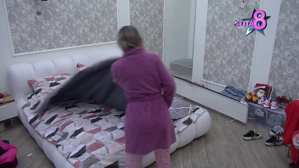 Okreće novi list: Aneli smogla snage da pokupi stvari i napusti hotel! (VIDEO)