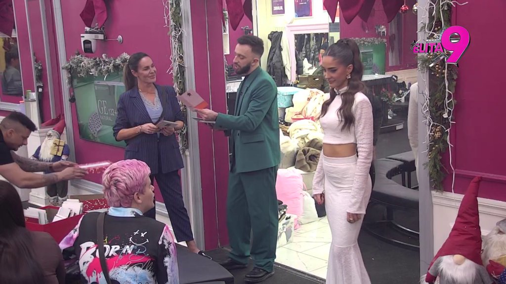 SAMOUNIŠTENJE OSOBA KOJE SU MENE POKUŠALE DA UNIŠTE: Anđela Đuričić bez dlake na jeziku prokomentarisala suočavanje Kačavende i Ane! (VIDEO)